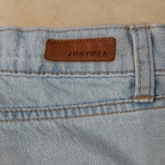 Just USA Women's Light Blue Distressed Boyfriend Jeans - Picture 10 of 10